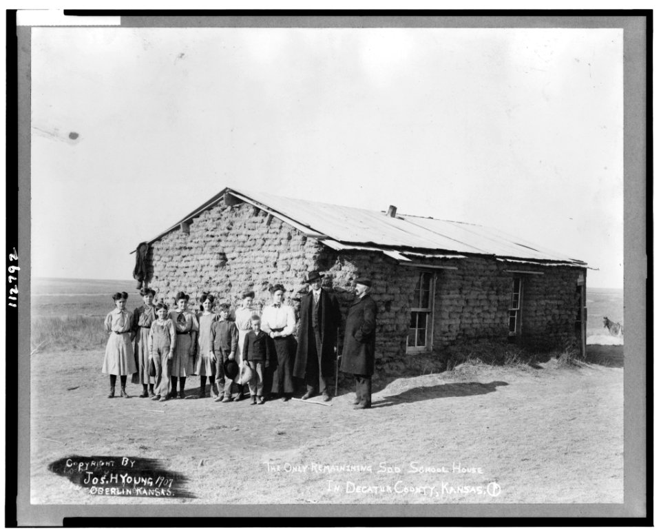 The only remaining sod school house in Decatur County, Kansas LCCN95501342