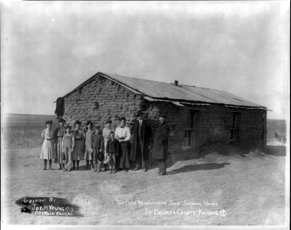 The Only Remianing Sod School House, in Decatur County, Kansas LCCN2004680438