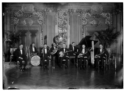The Original Pa. Serenaders Orch. LCCN2014716144
