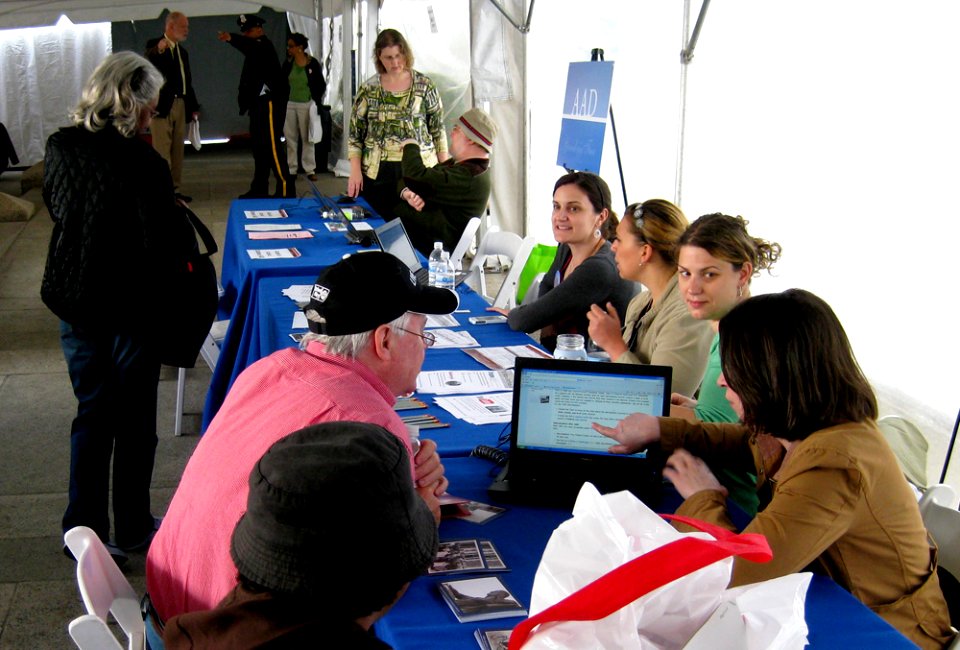The Online Public Access and Social Media Tables at the Genealogy Fair