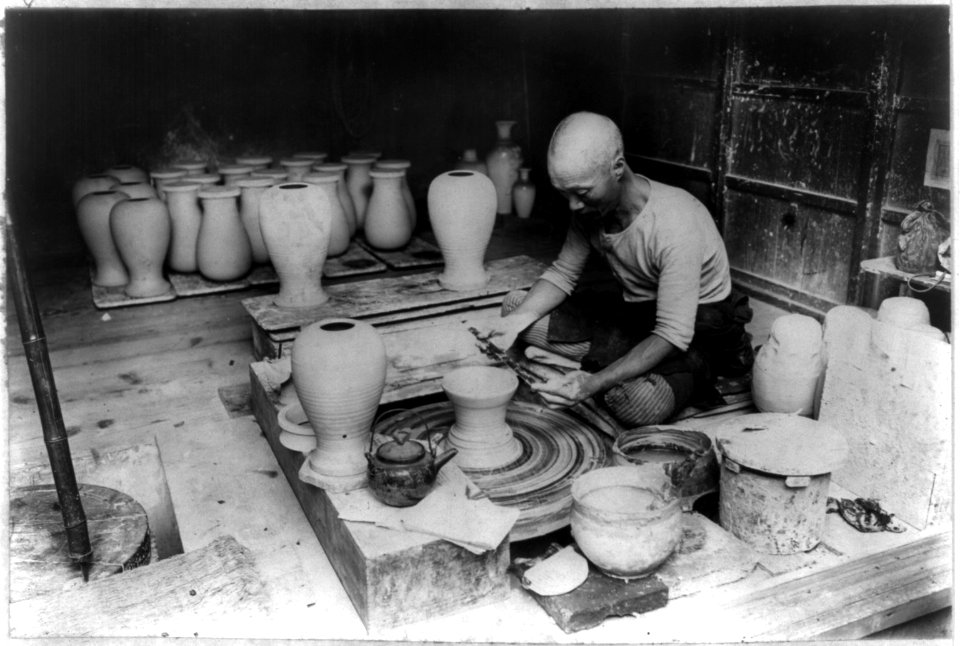The potter LCCN2012649413