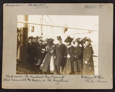 The President, Mrs. Roosevelt, Ethel Roosevelt, and ladies, on the Mayflower - William H. Rau, Phila-Penna. LCCN2013651288 photo