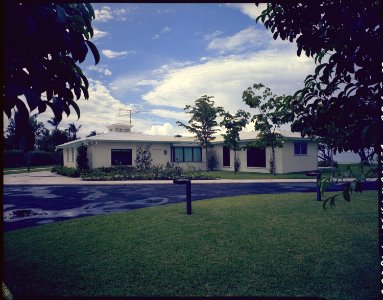 The President's house in Key Biscayne, Florida - NARA - 194661