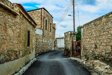 Stone house street photo