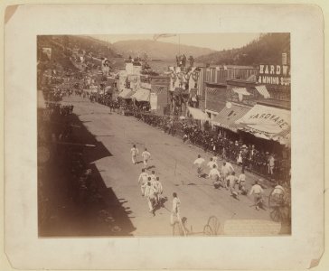 The Race. The great Hub-and-Hub race at Deadwood, Dak., July 4, 1888, between the only two Chinese hose teams in the United States LCCN99613960