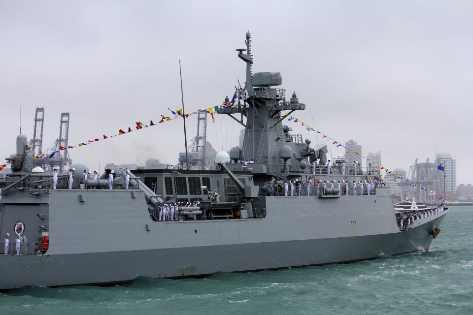 The Royal New Zealand Navy’s 75th Birthday celebrations - Auckland, 2016 (31030132161)