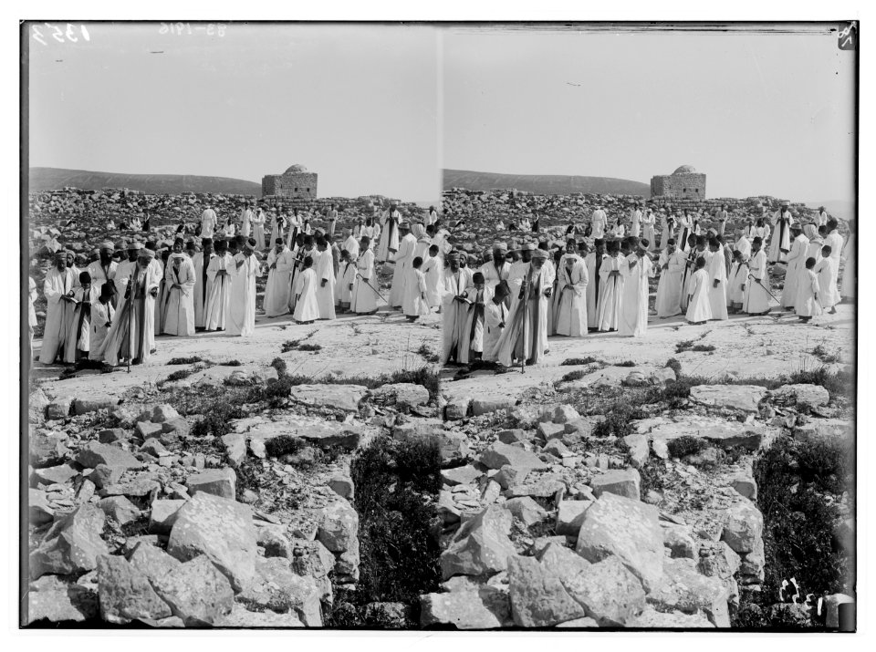 The Samaritan Passover on Mt. Gerizim. Pilgrimage on the 'Rock Moriah'. LOC matpc.01872