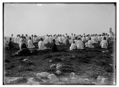 The Samaritan Passover on Mt. Gerizim. Prayer on the summit of Mt. Gerizim. LOC matpc.01867