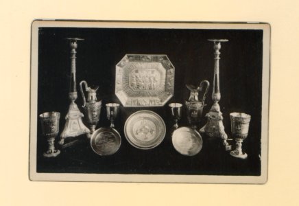 The silver plate used at the Communion Service in the Cathedral Church of the Holy Trinity of Quebec (HS85-10-13409) original photo