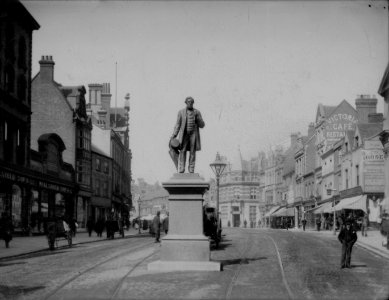 The statue of George Palmer, Broad Street, Reading, c. 1890 photo