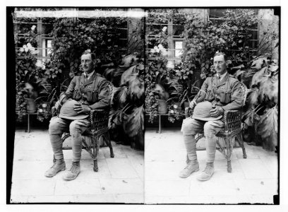 The surrender of Jerusalem to the British, December 9th, 1917. Major Barry, the first British officer to arrive. LOC matpc.02220