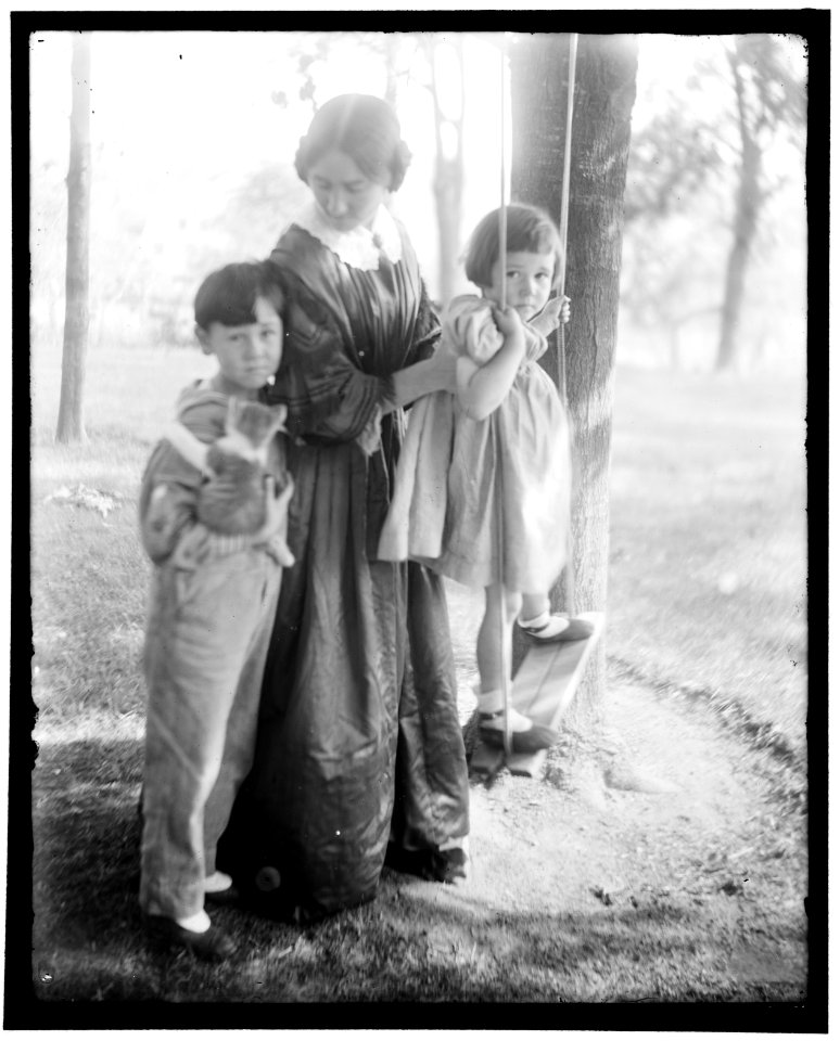 The swing, a study of Mrs. Turner and her children. Made at Waban, Mass. LCCN2006684243