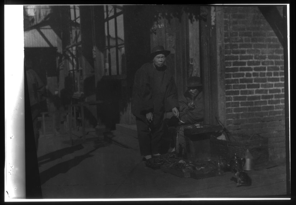 The tinkers, Chinatown, San Francisco LOC agc.7a55002