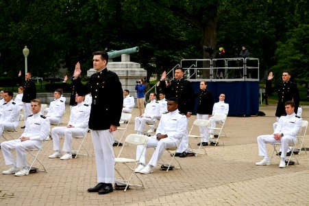 The United States Naval Academy holds the fifth swearing-in event for the Class of 2020 (49924123967)