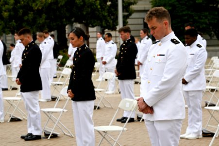 The United States Naval Academy holds the fifth swearing-in event for the Class of 2020 (49923300008)