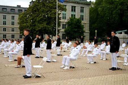The United States Naval Academy holds the fifth swearing-in event for the Class of 2020 (49923818121)