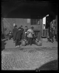 The vegetable peddler, Chinatown, San Francisco LOC agc.7a09129