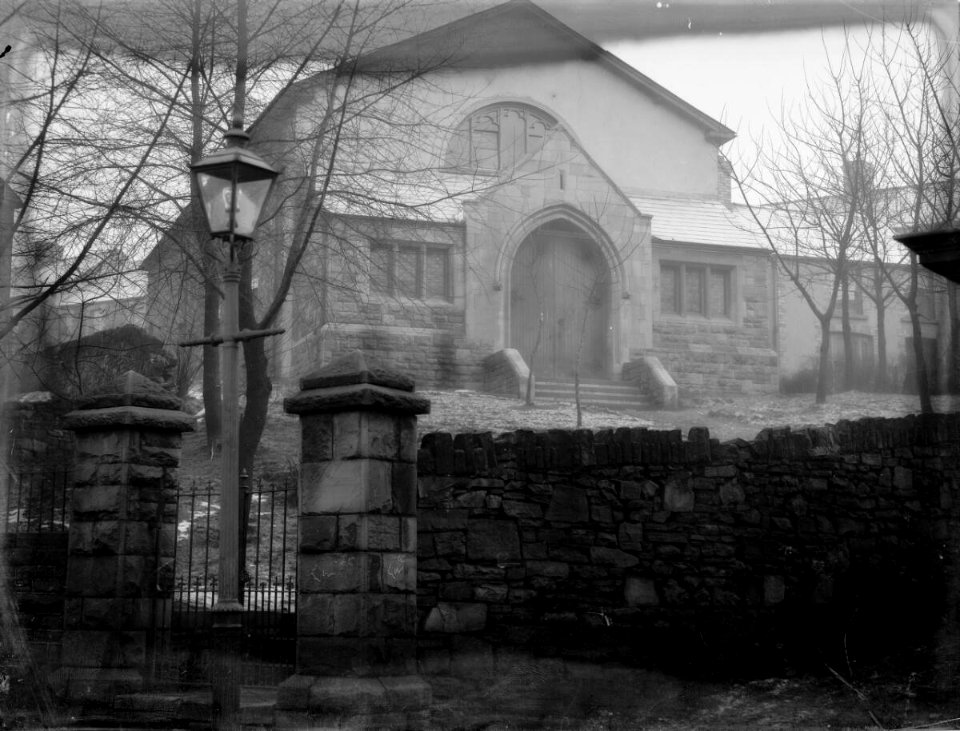 The Wesleyan Chapel, Abertillery in 1905 (4785930)