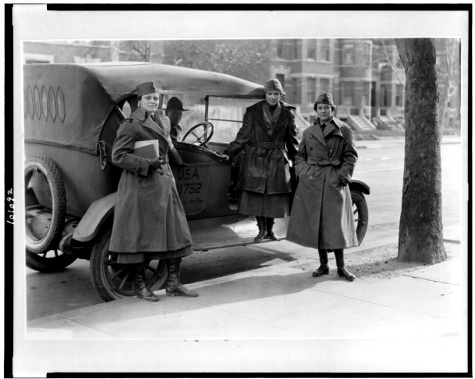 The Women's Radio Corps LCCN90709801
