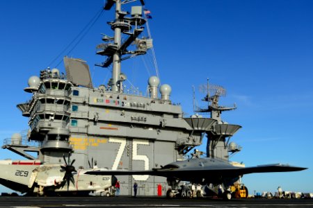 The X-47B taxies aboard USS Harry S. Truman. (8260791305)
