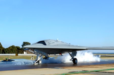 The X-47B conducts a test launch. (8231948927)