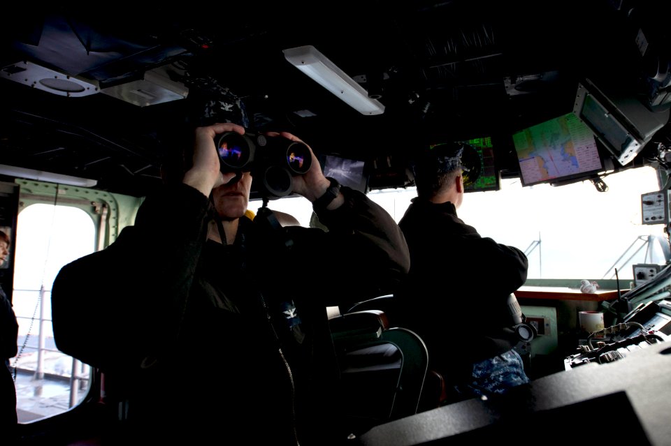 The XO keeps lookout aboard USS Bonhomme Richard. (8413081585)