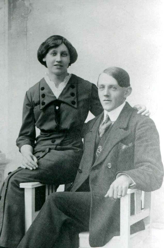 Thea & Ragnar Sandberg c 1916