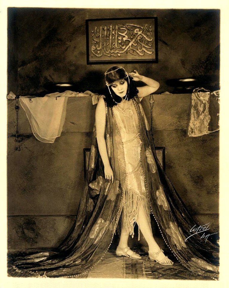 Theda Bara 1918 Salome by Witzel