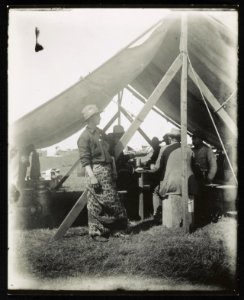 Theodore Roosevelt at mess, Rough Riders military camp, Montauk Point, New York LCCN2013651530