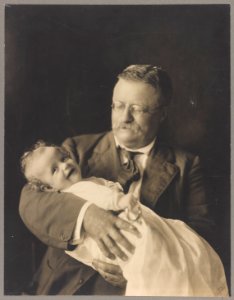Theodore Roosevelt and Kermit Roosevelt, Jr. LCCN2001697251