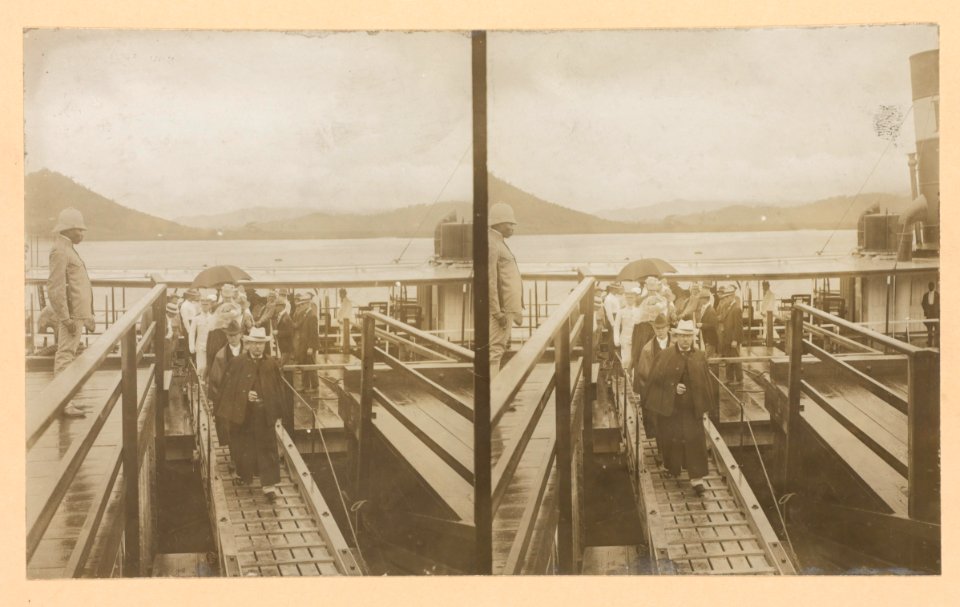 Theodore Roosevelt and party disembarking from boat LCCN2010645468