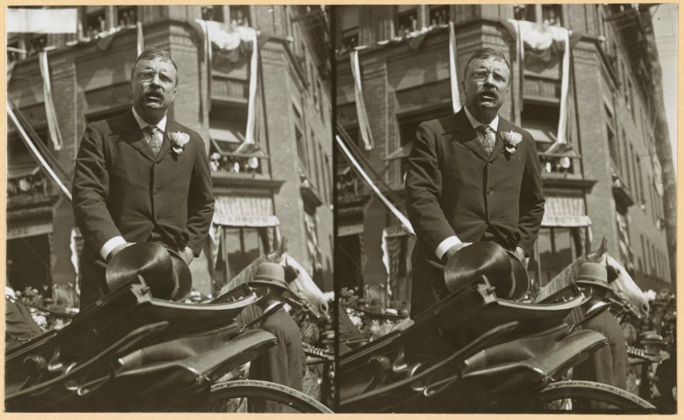 Theodore Roosevelt speaking from the rear of a carriage LCCN2009633755
