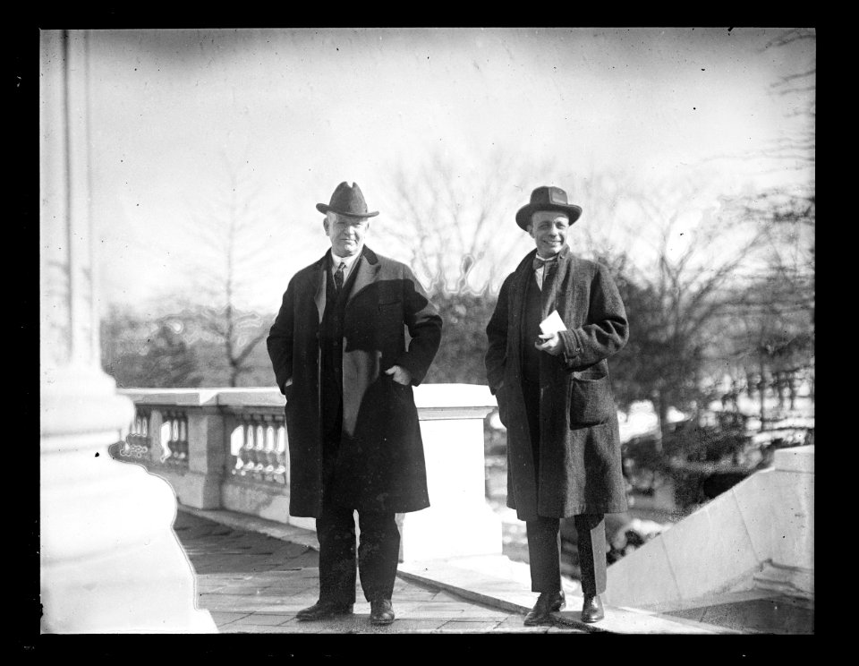 Theodore Roosevelt, Jr., right LCCN2016891207