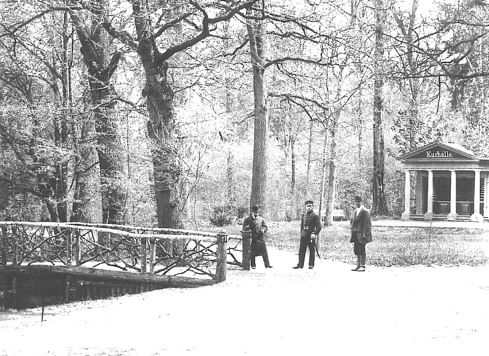 Theresienhain mit Kurhalle 1879