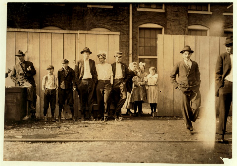 These are all workers in Richmond Hosiery Mills,. LOC nclc.01979