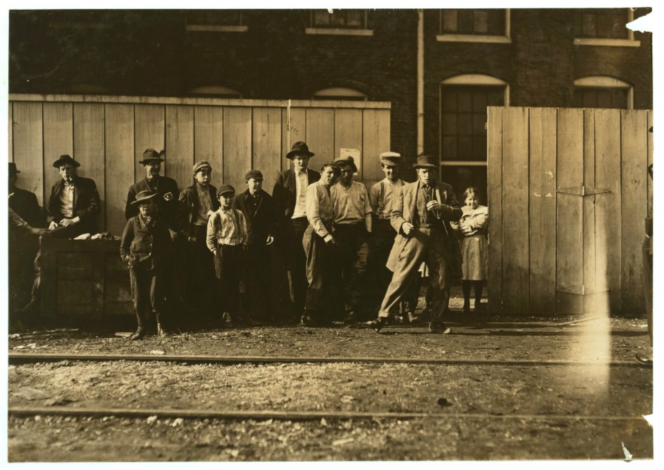 These are all workers in Richmond Hosiery Mills,. LOC nclc.01980
