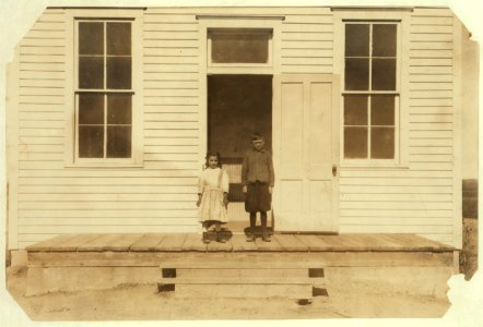This is the total attendance (2 pupils) at Sanders School, -30, near Sterling, Logan Co., Colo., October 25, 1915, seven weeks after school opened. The total enrol(l)ment will reach 15 or 17 LOC nclc.00365