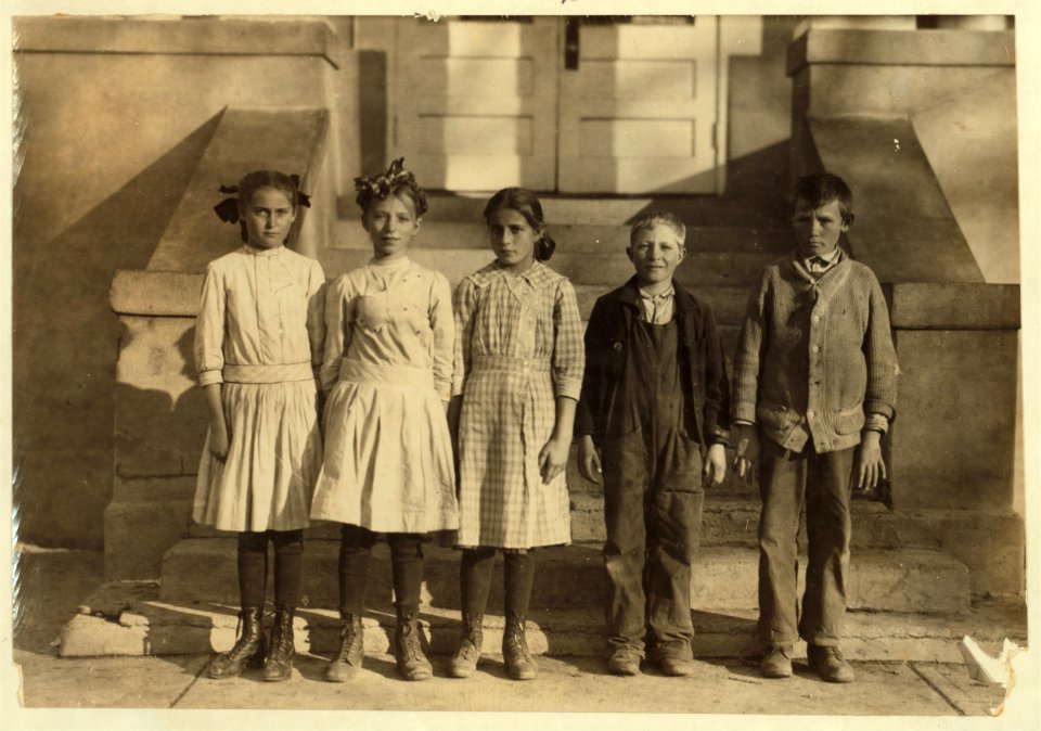 These pupils - one 13 years old, one 12, one 11 and two 10 are in the second grade of the Rockwood Place School, December 1. The age in this grade should be 7 and 8 years. The teacher said LOC cph.3b37515
