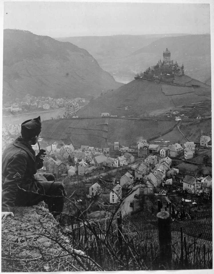 This old castle perched on a hilltop above the Moselle River and the town of Cochem, Germany, is headquarters of the... - NARA - 530785
