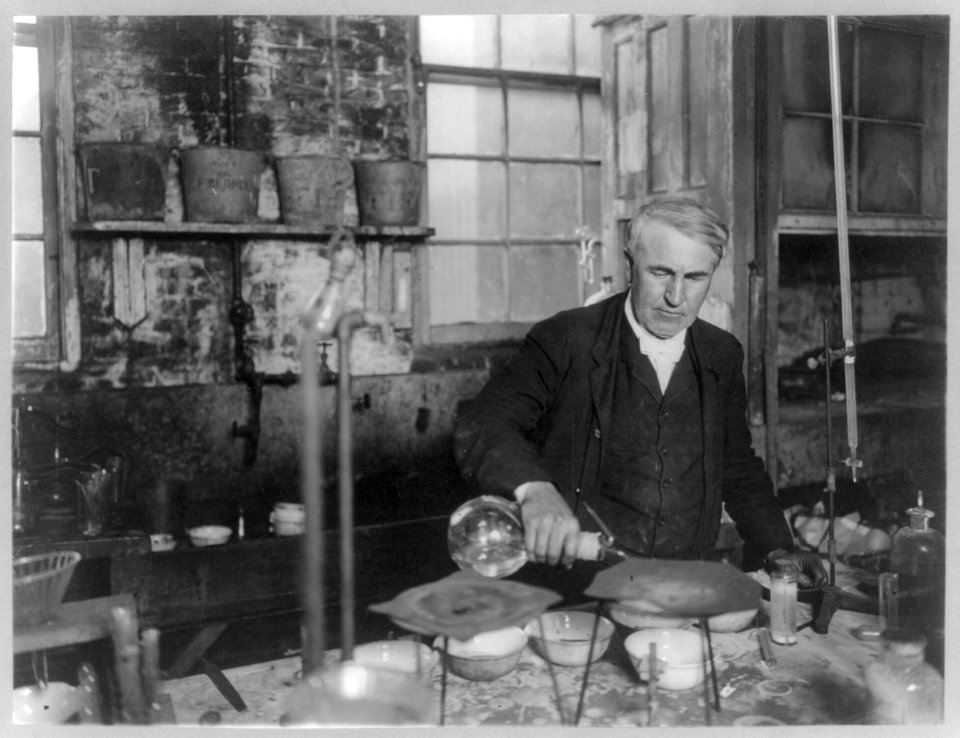 Thomas Alva Edison, 1847-1931, half-length portrait, working in chemical laboratory LCCN2005687120