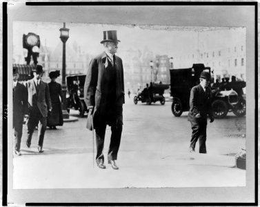 Thomas Fortune Ryan, full-length portrait, walking on street, facing right LCCN97520140