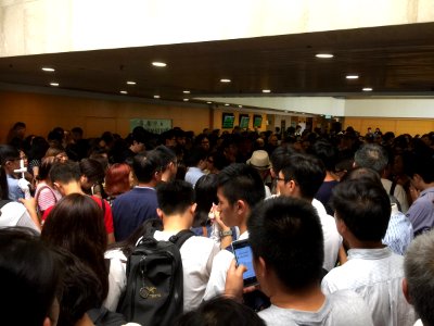 香港上訴庭的對學民思潮前召集人黃之鋒、學聯前秘書長周永康及前常委羅冠聰改判裁定 06