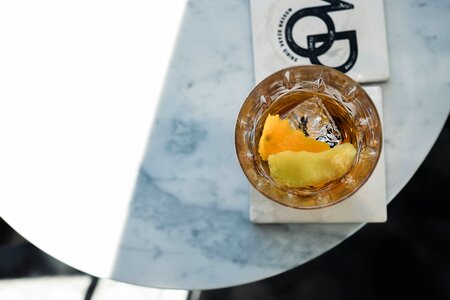 Table tissue dessert
