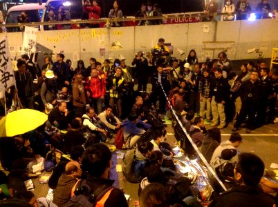 香港警方12月11日全面清場金鐘佔領區 02