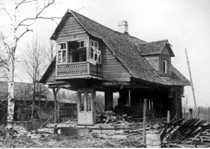 Zburzony dom (2-1825) photo