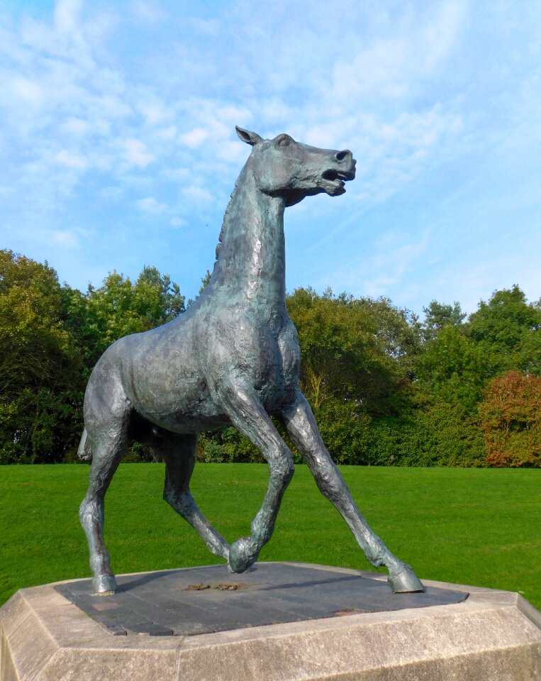 Horse monument horse monument