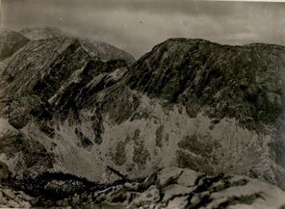¤ 1776 mit Vrsičbrücke und Vrata-Vrsičkamm vom Lipnik. (13-X.1917.) (BildID 15802834)