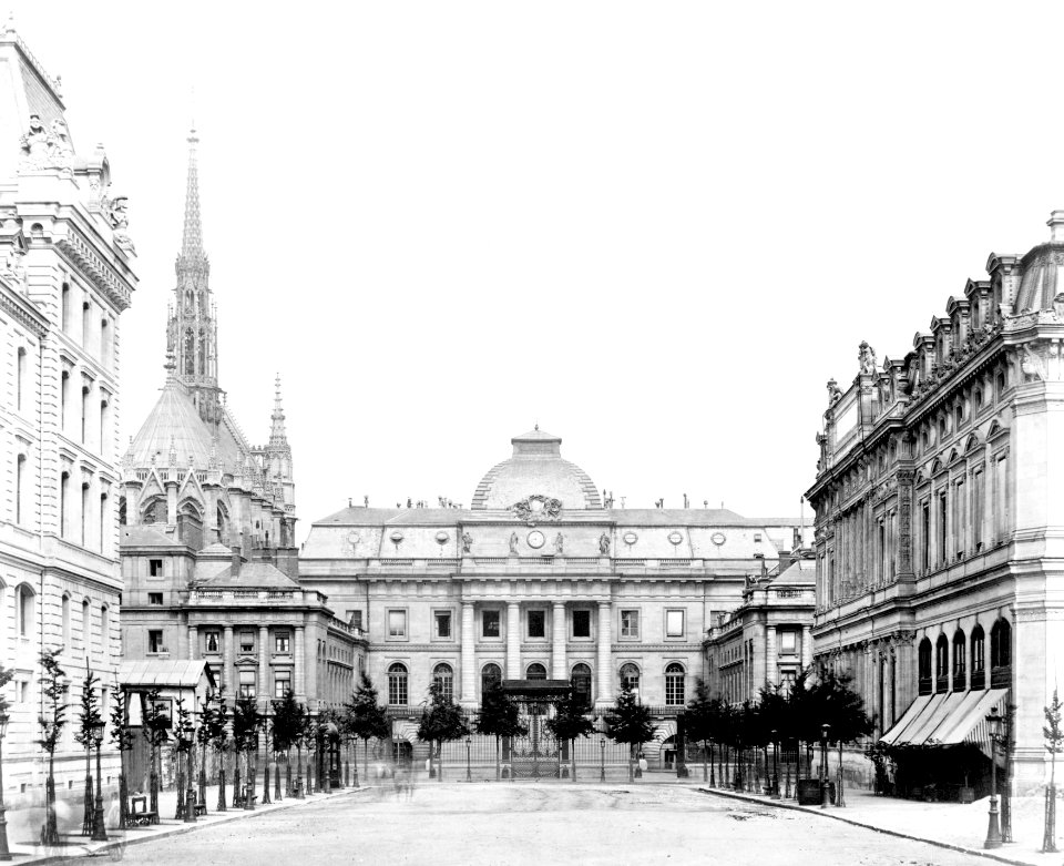 Édouard Baldus, Hôtel de justice and St. Chapelle, ca. 1851-70