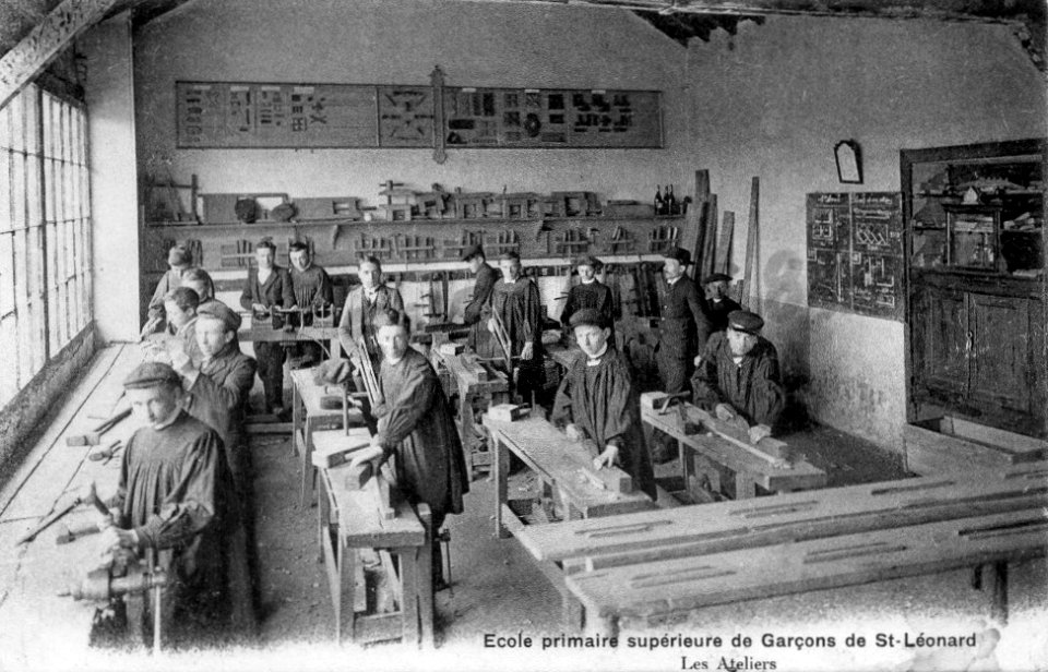 École Primaire Supérieure de garçons de Saint-Léonard, les ateliers
