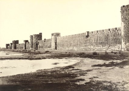 Édouard Baldus - Aigues-Mortes - Google Art Project